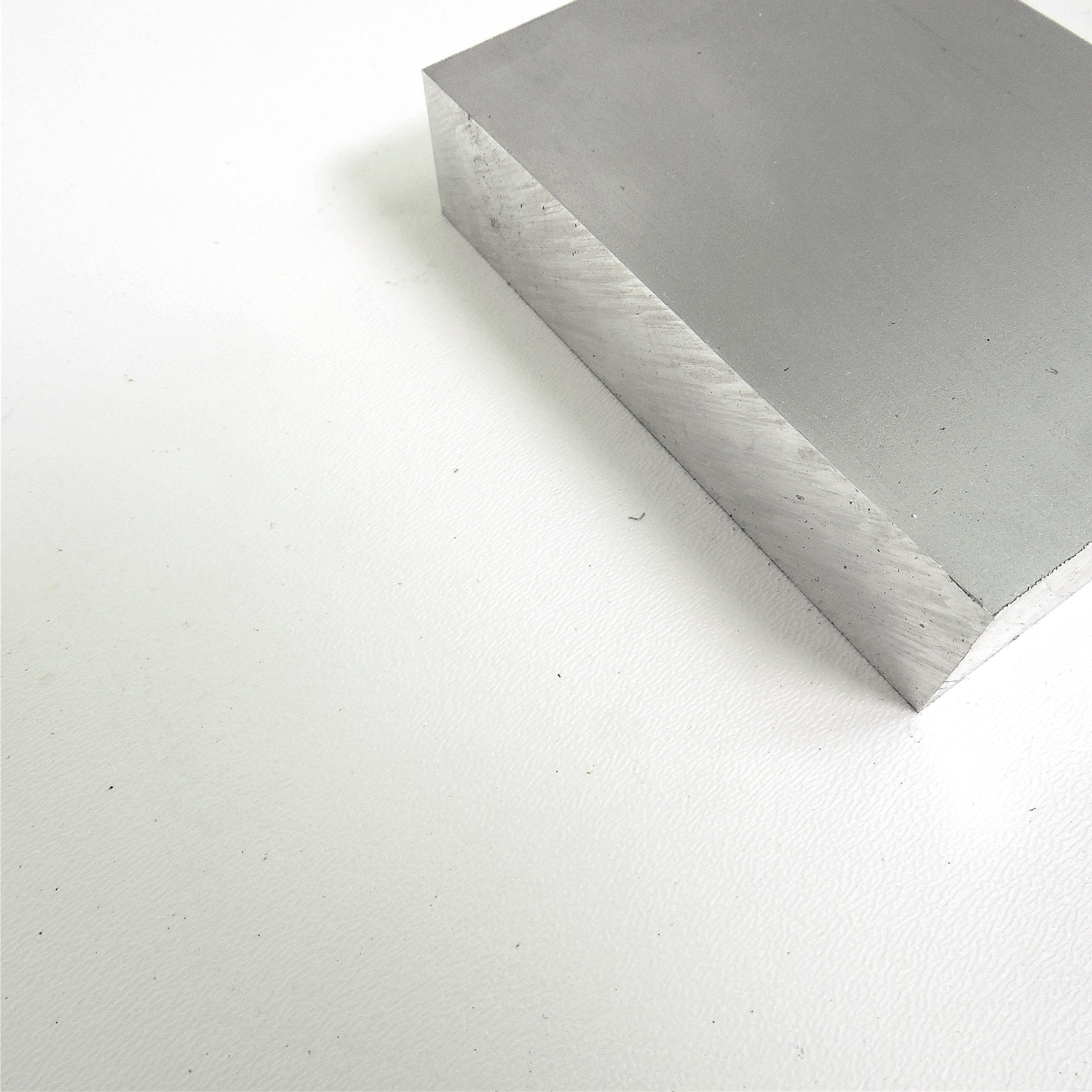 1.125″ thick 1 1/8 Aluminum 6061 PLATE 2.875″ x 30.25″ Long sku 125410