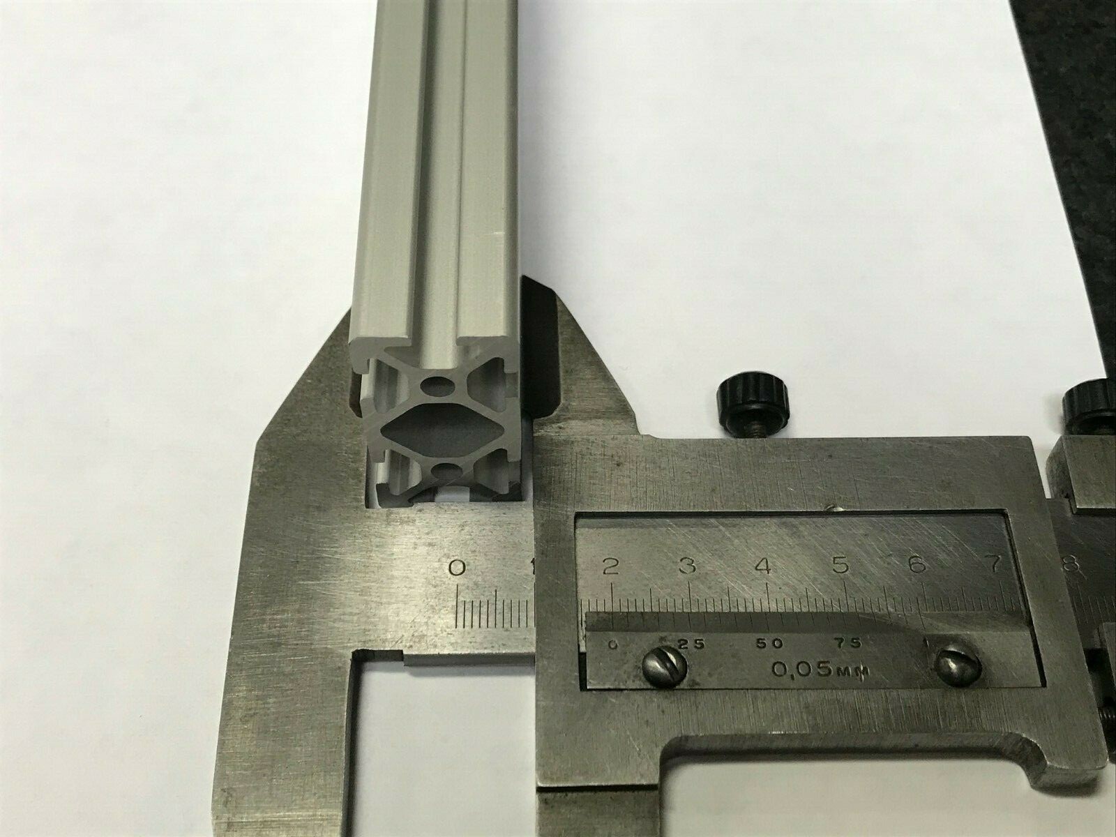 2040 20mmx40mm Series 5 T-Slot Aluminum Extrusion – 1000 mm 1m CNC 3D Printer