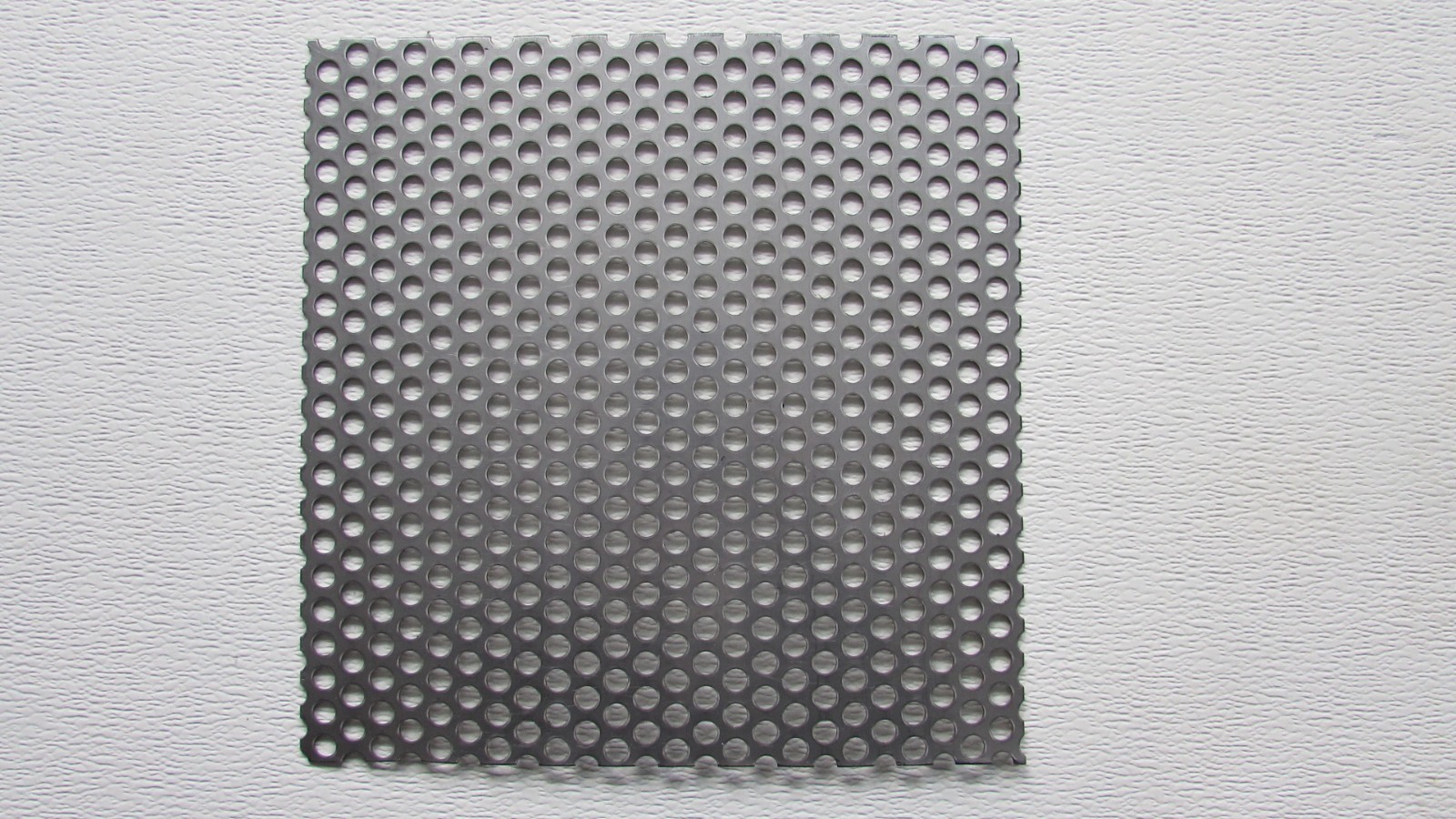 3/8″ HOLE 16 GAUGE 304 STAINLESS STEEL PERFORATED SHEET–12″ x 12″