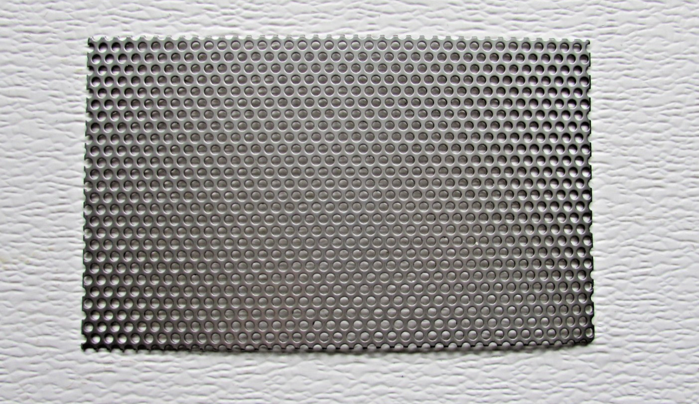 1/8″ ROUND HOLES 18 GA. 304 STAINLESS STEEL PERFORATED SHEET— 4-1/2″ X 7″
