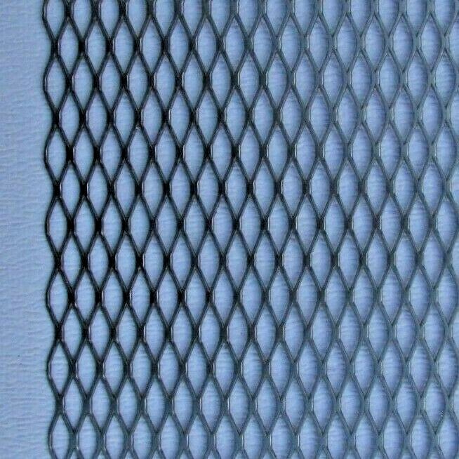 1/2 #16 304 STAINLESS STEEL FLATTENED EXPANDED METAL–8-3/4″ X 9-1/2″-