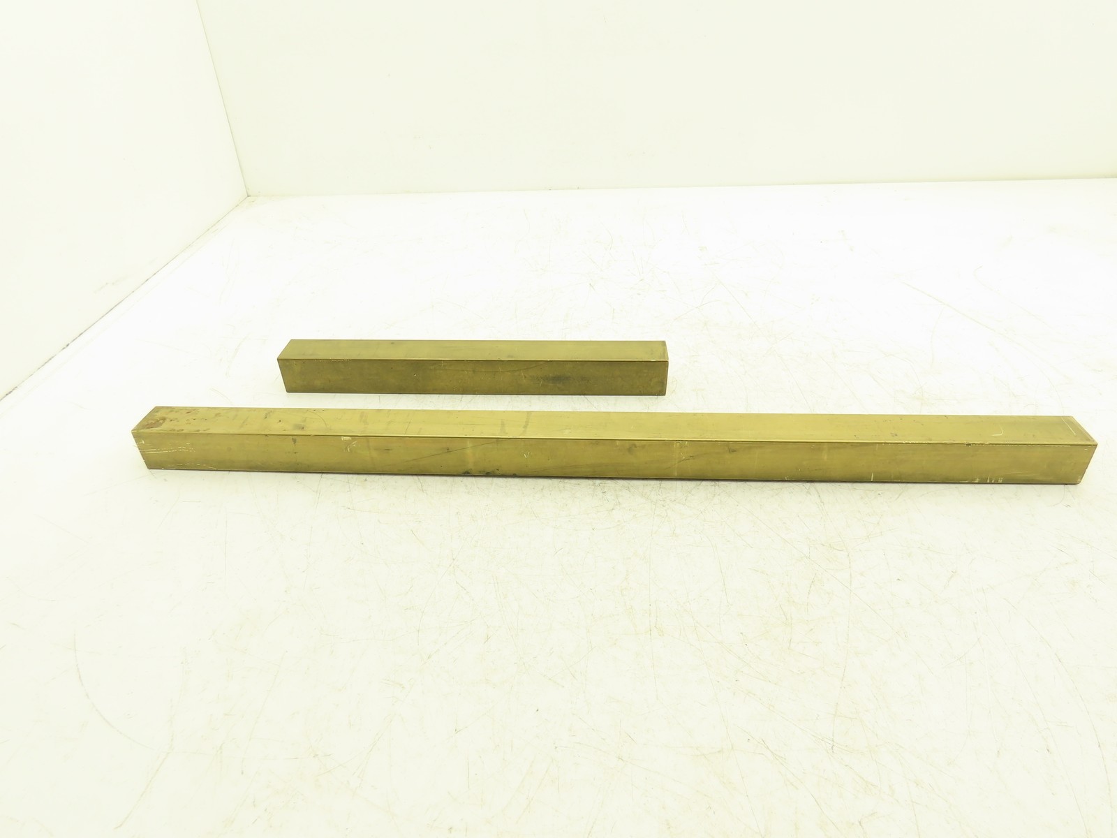 360 Yellow Brass Stock Square Flat Bar 1-1/4″x 1-1/4″x 24″L 17lbs