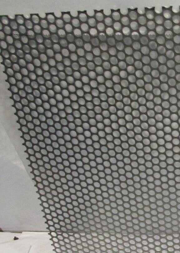 ==16 GAUGE 1/4″ HOLE ON 5/16″CENTERS 304 STAINLESS STEEL SHEET 11″ X 12″==