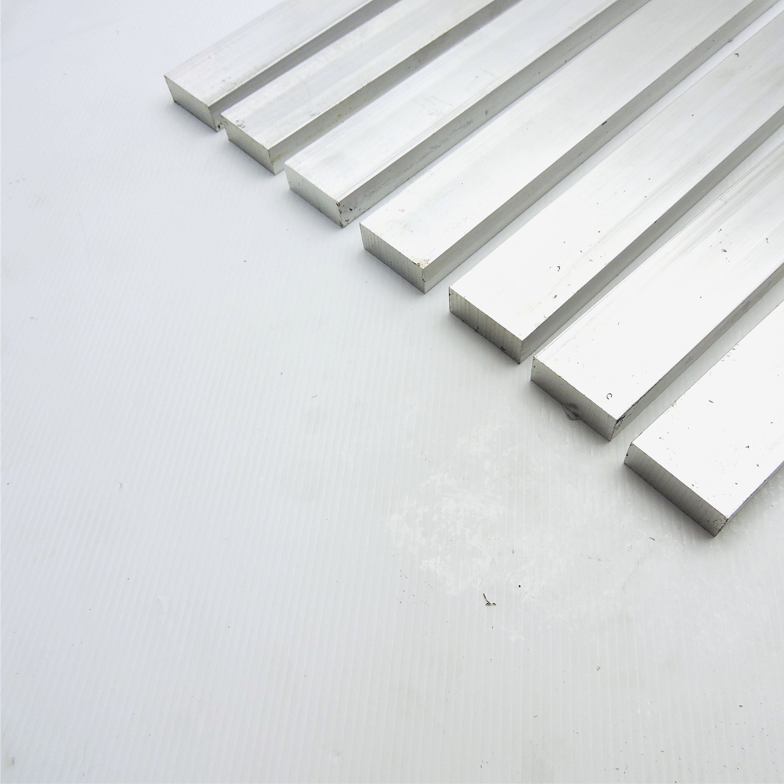 .375″ x 2″ Aluminum 6061 FLAT BAR 18.5″ Long new mill stock QTY 7 sku K617