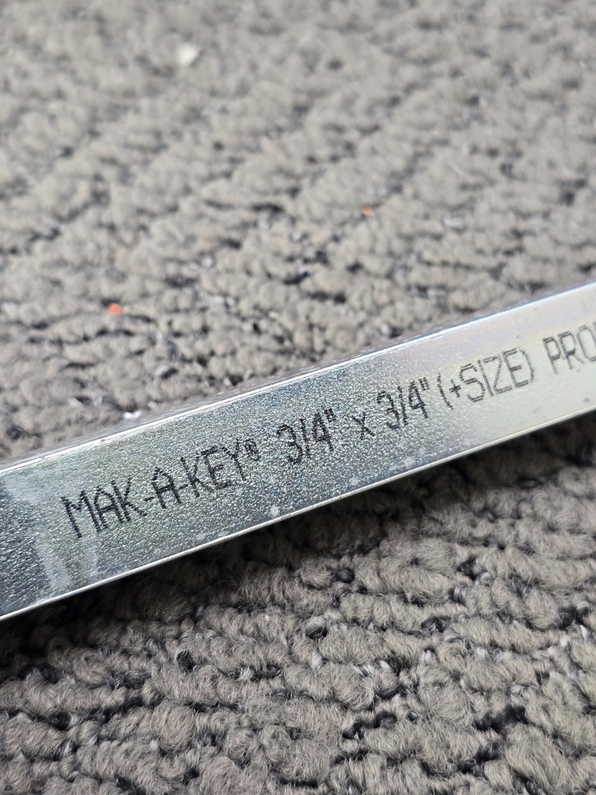 Mak-A-Key 101723105 3/4″ x 3/4″ Square Carbon Steel Zinc-Plated Keystock 12″ OAL