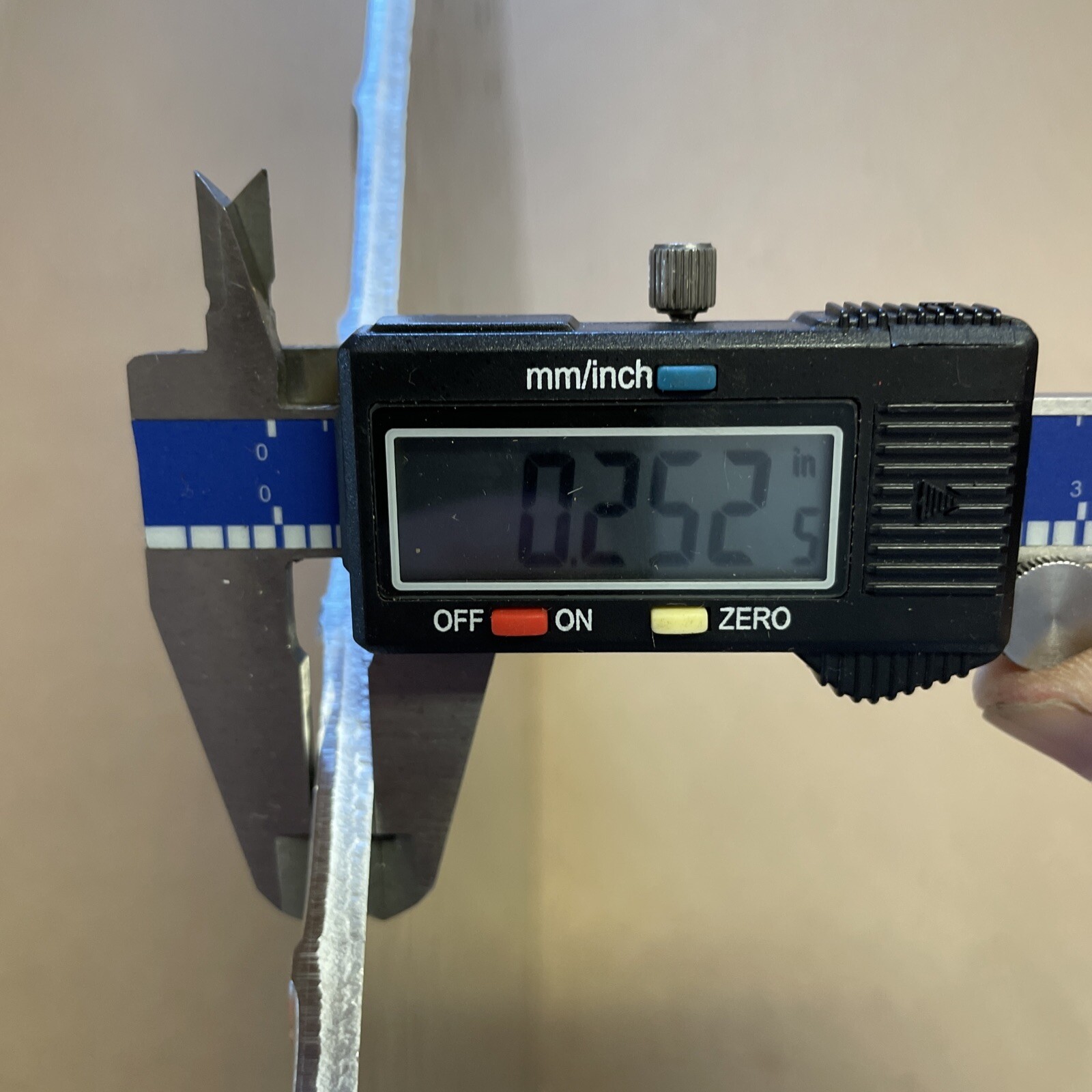 1/4 Inch Aluminum Tread Plate Size 20” X 15 1/2”