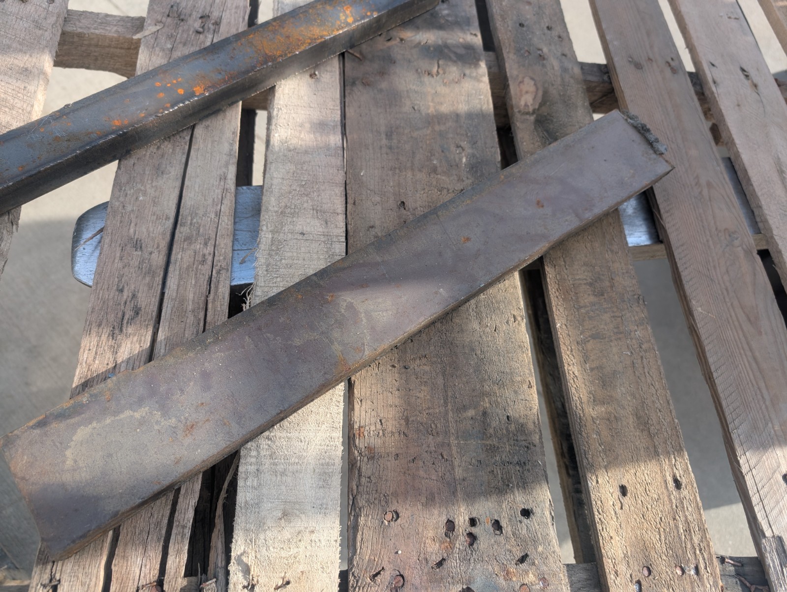 #1 2″X1″X20.5″ Long A36 Hotroll Steal 10.5 Lbs