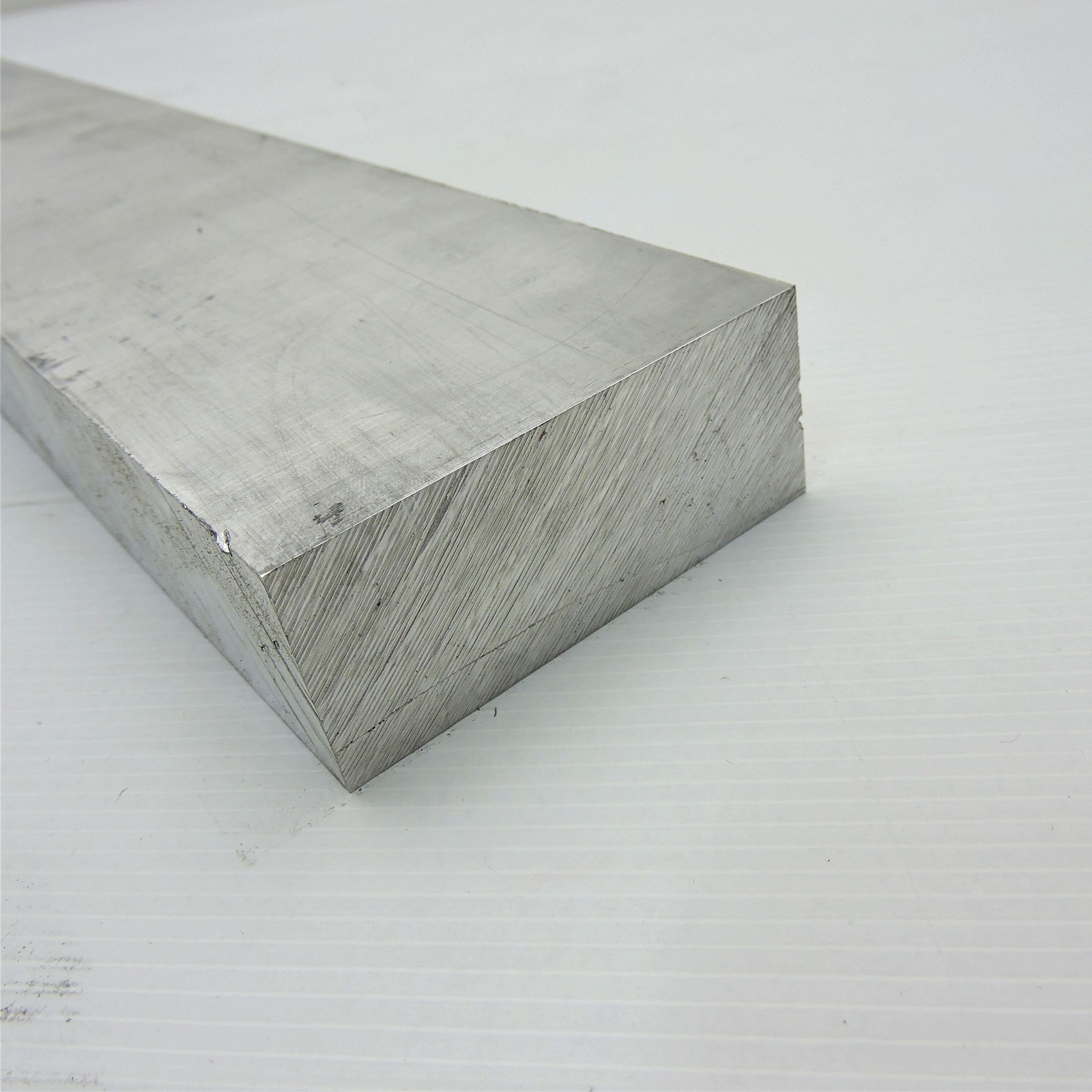 1.25″ thick 1 1/4 Aluminum 6061 PLATE 2.875″ x 33.625″ Long sku 125480