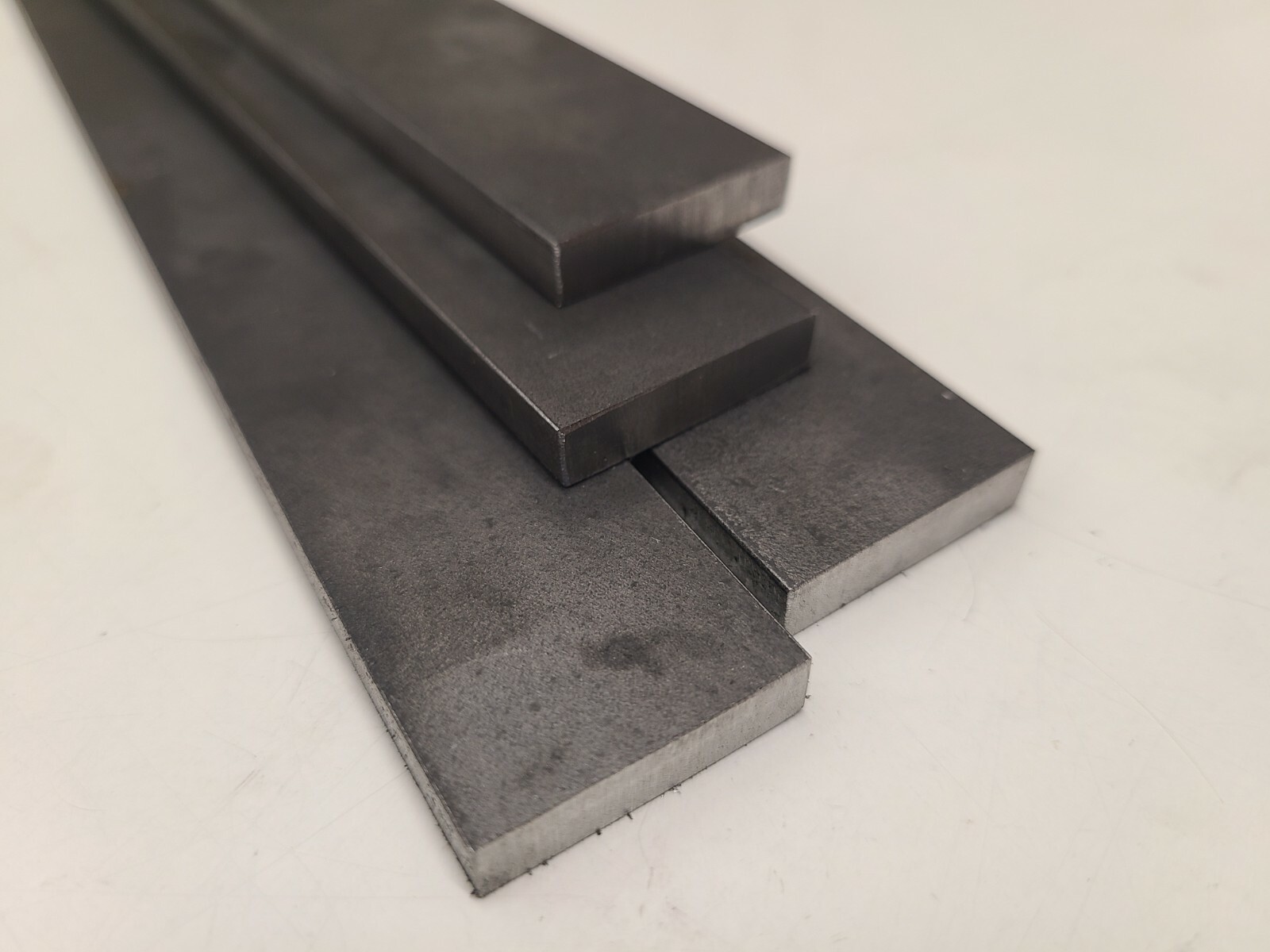 1095 Hot Rolled Carbon Steel 1/4″ x 1″, 12″ bar, Knife Making Stock, Billet