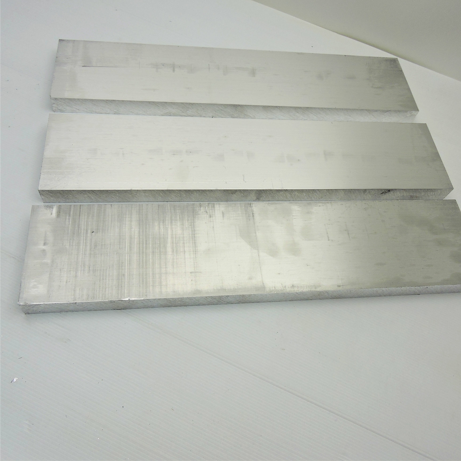 .875″ thick 7/8 Aluminum 6061 PLATE 3.5″ x 13.5″ Long QTY 3 sku 208935