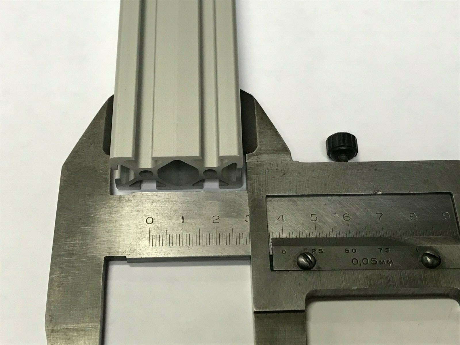 2040 20mmx40mm Series 5 T-Slot Aluminum Extrusion – 1000 mm 1m CNC 3D Printer