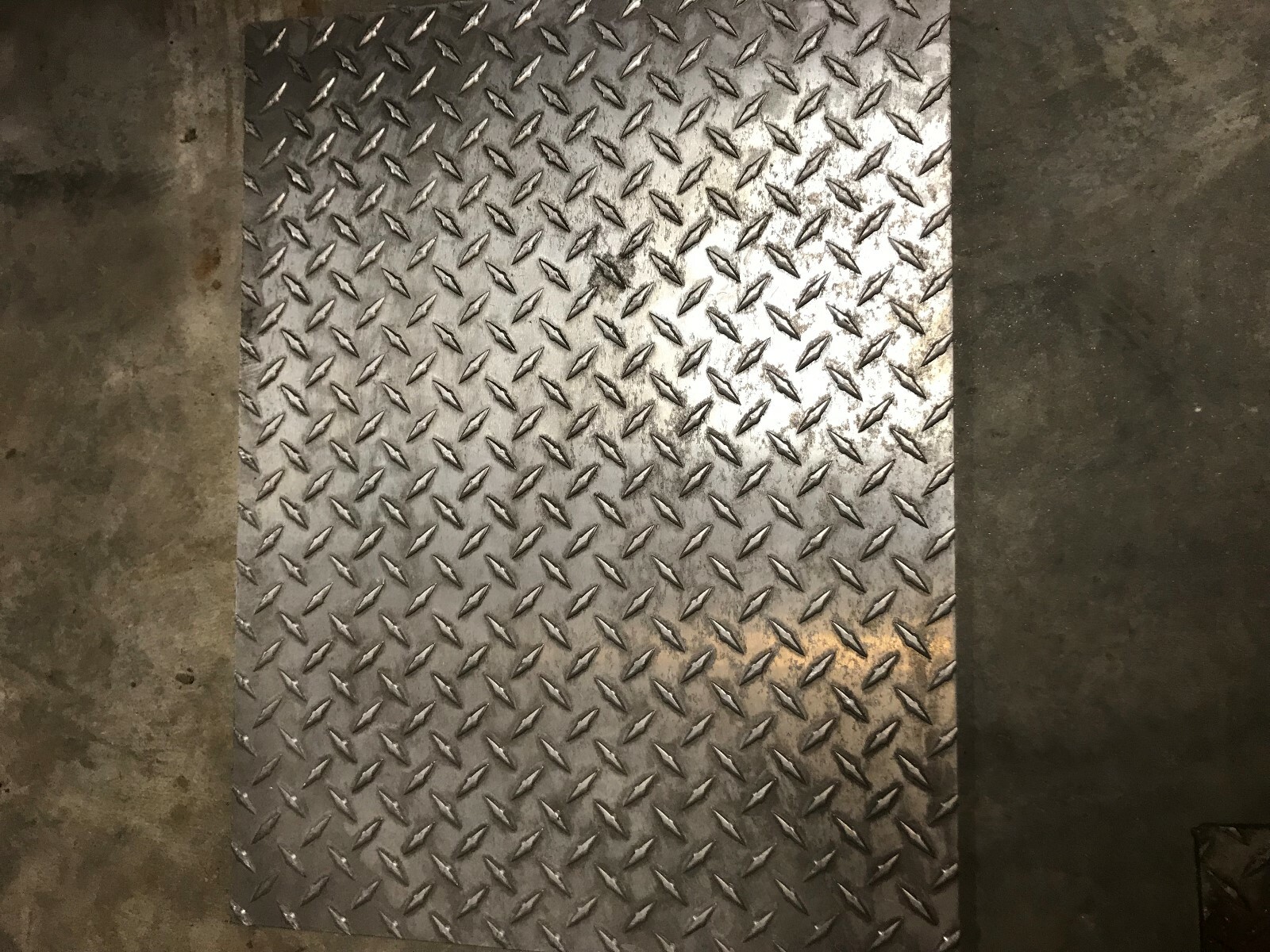 Alloy 3003 Aluminum Treadplate – 3/16″ x 14 1/2″ x 16″ (3I1)