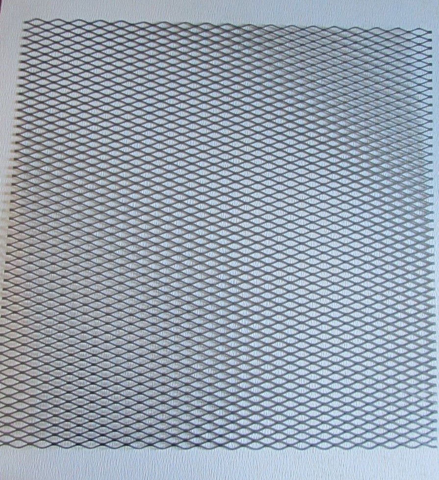 1/2 X #16 304 STAINLESS STEEL FLATTENED EXPANDED METAL—–24″ X 24″