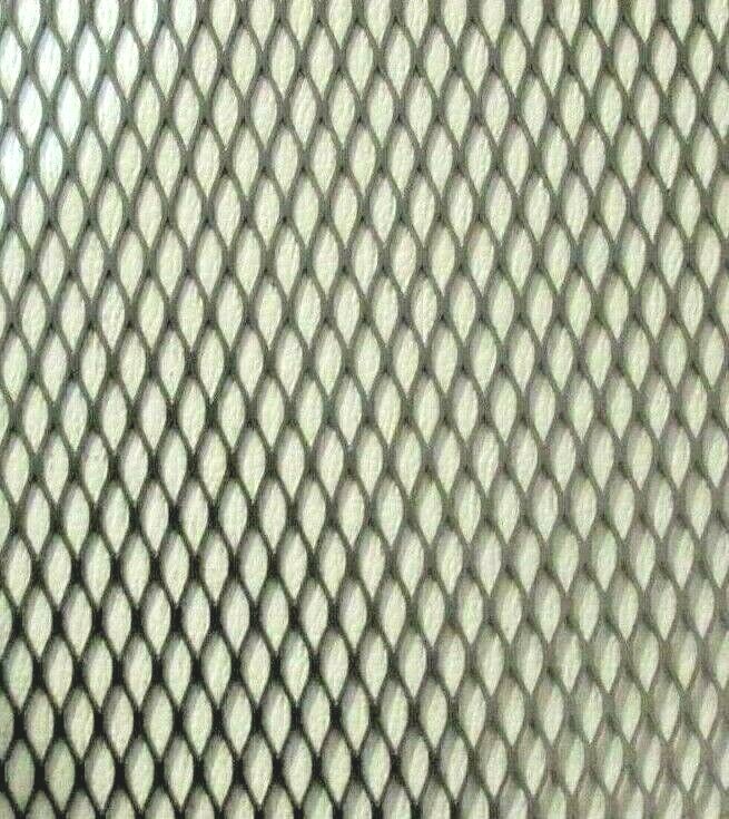 1/2 #16 304 STAINLESS STEEL FLATTENED EXPANDED METAL–8-3/4″ X 9-1/2″-
