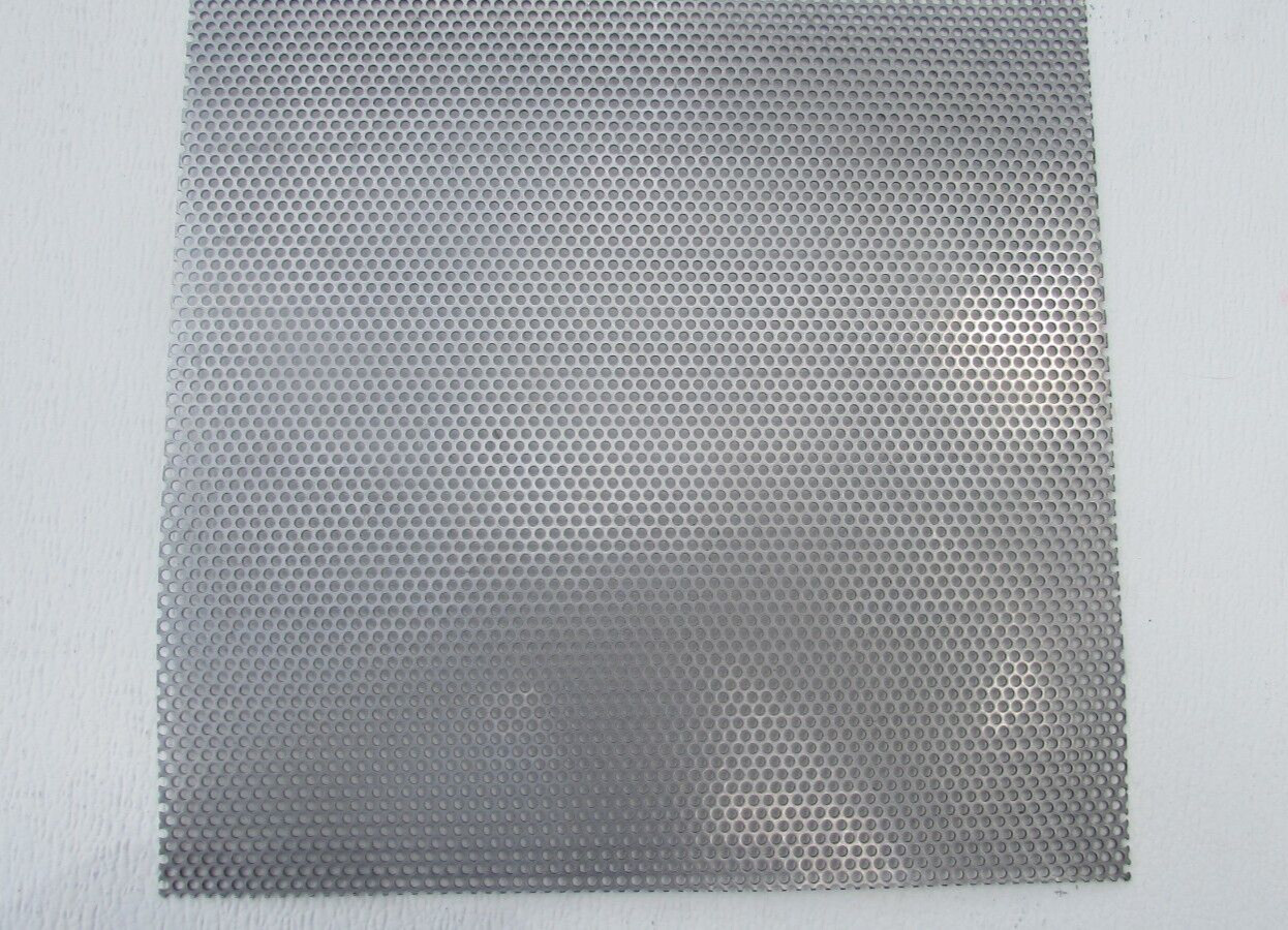 1/8″ HOLES-18 GAUGE– 304 STAINLESS STEEL PERFORATED SHEET –12″ X 12″