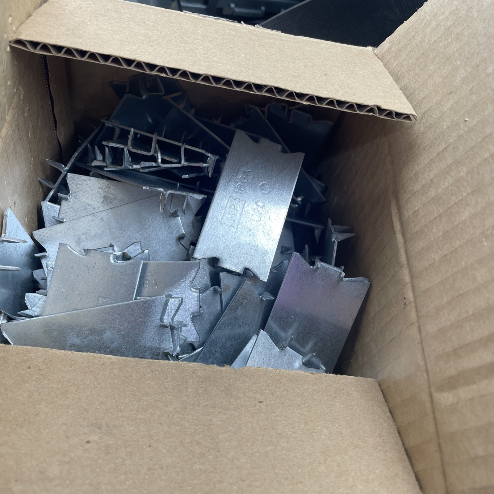 MP safety plates 1 1/2” x 3” 16 gauge residential commercial 100 count 6 lbs. 8