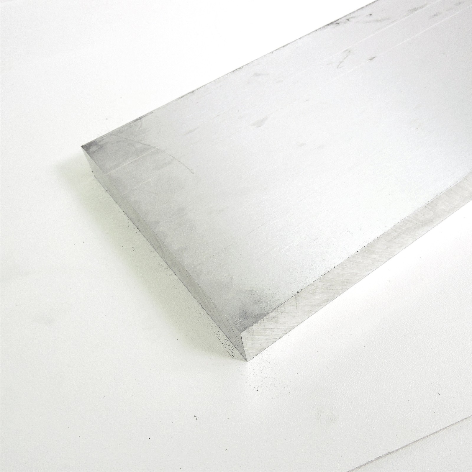 .75″ thick 3/4 Aluminum 6061 PLATE 6.625″ x 30.5″ Long sku 186846