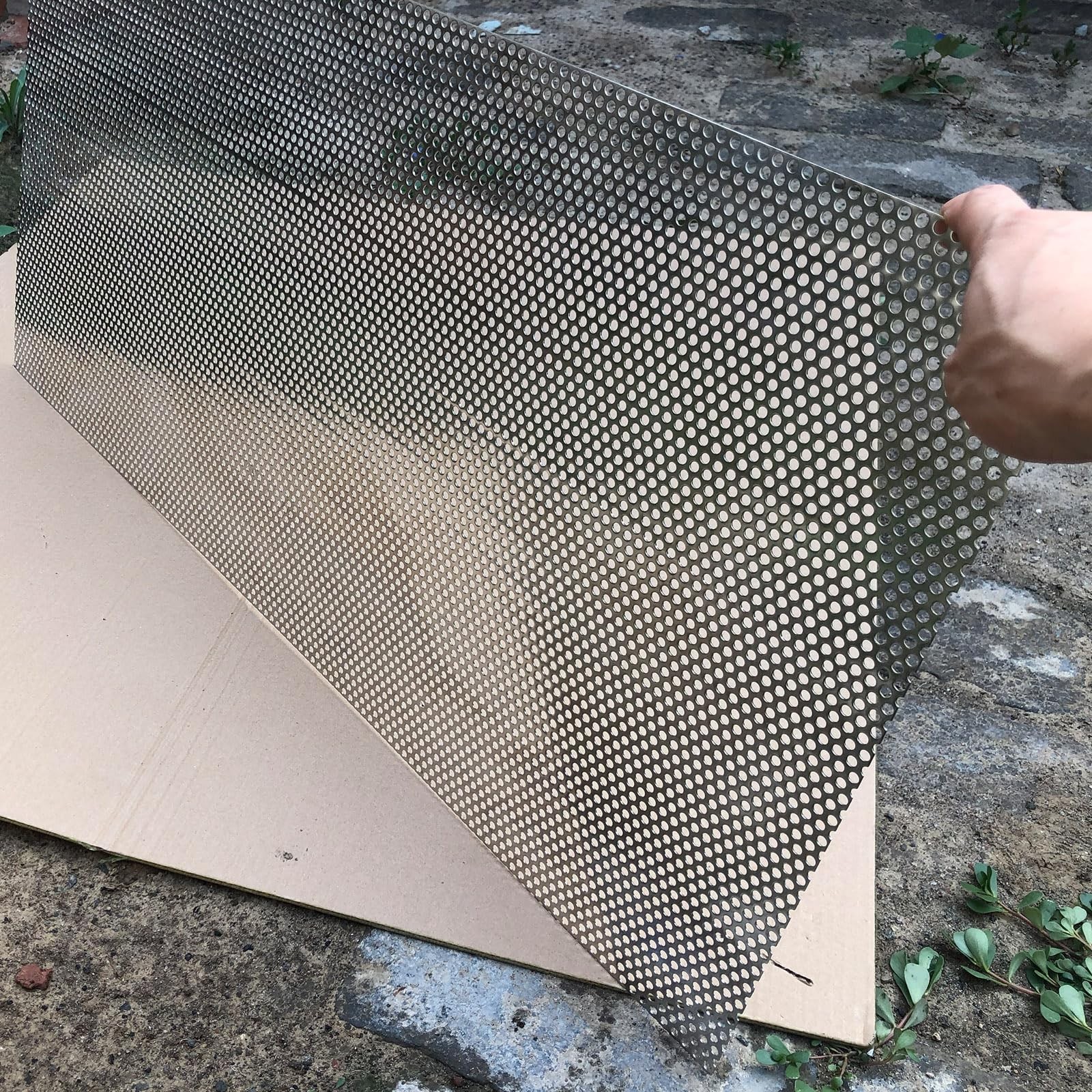 19 Gauge Perforated Metal Sheets Expanded Metal Mesh Aperture 0.2in 5mm (Approxi