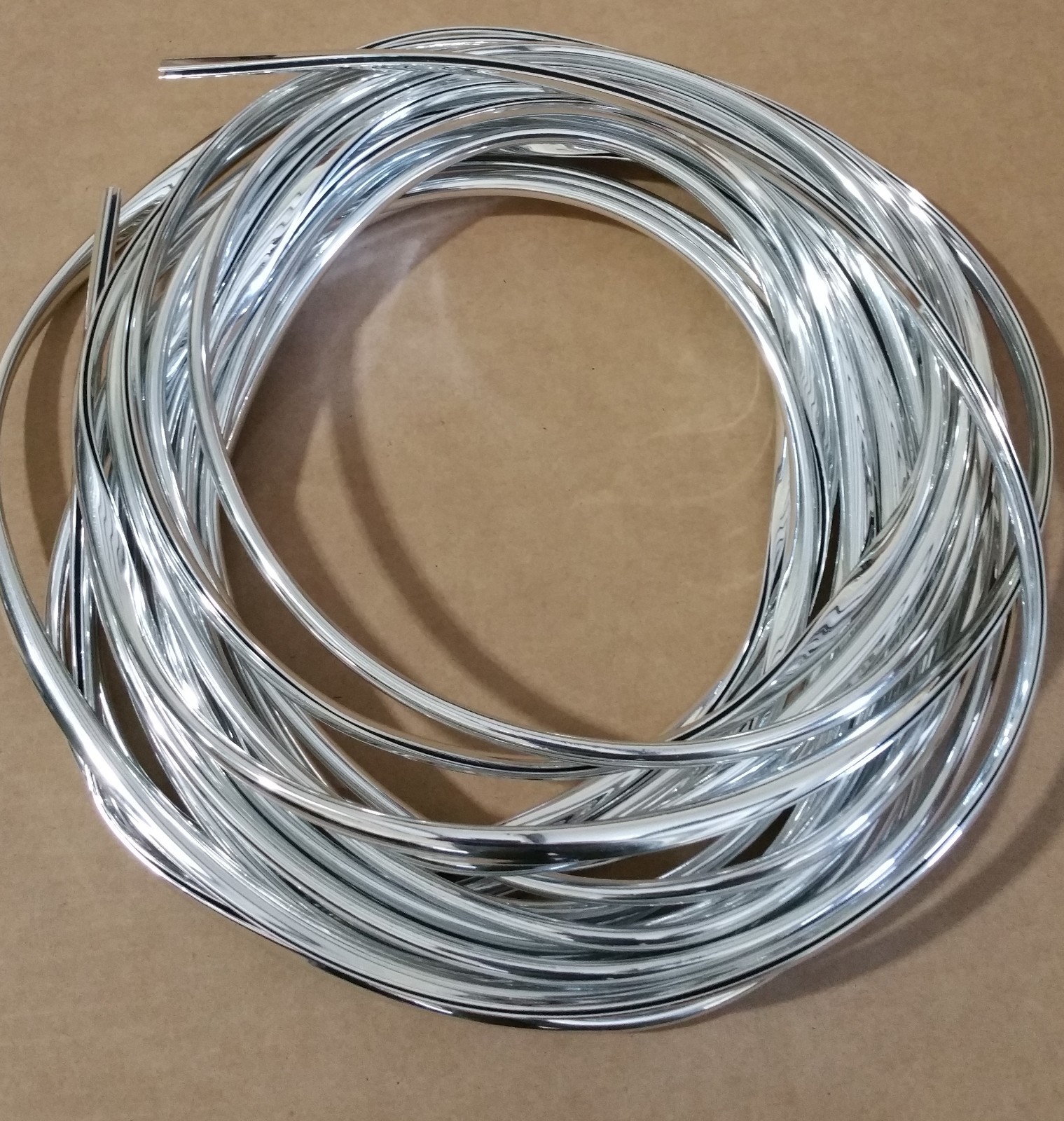 Diamond Plate Trim – “Chrome” Vinyl Edge (50 feet)