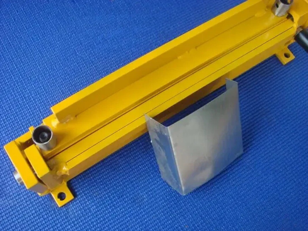 Manual Metal Iron Aluminum Copper Plate Sheet Bending Machine ATT 100mm Wide