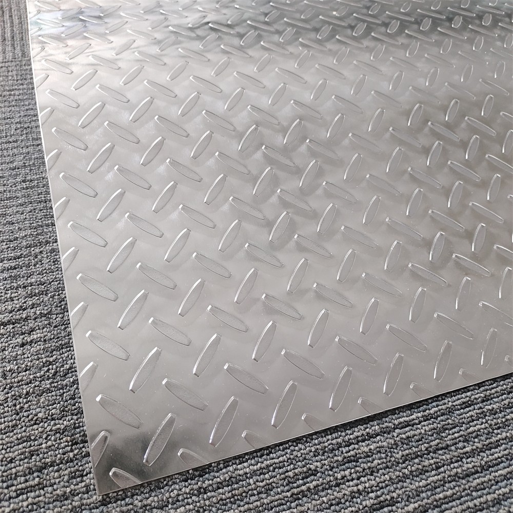 0.04″ Thick Aluminum Diamond Plate Sheet 3003 48″ x 94.5″ -Trailer, RV, Garages