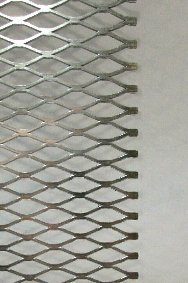 1/2-#16. 304 STAINLESS STEEL FLATTENED EXPANDED METAL 24″ X 24″