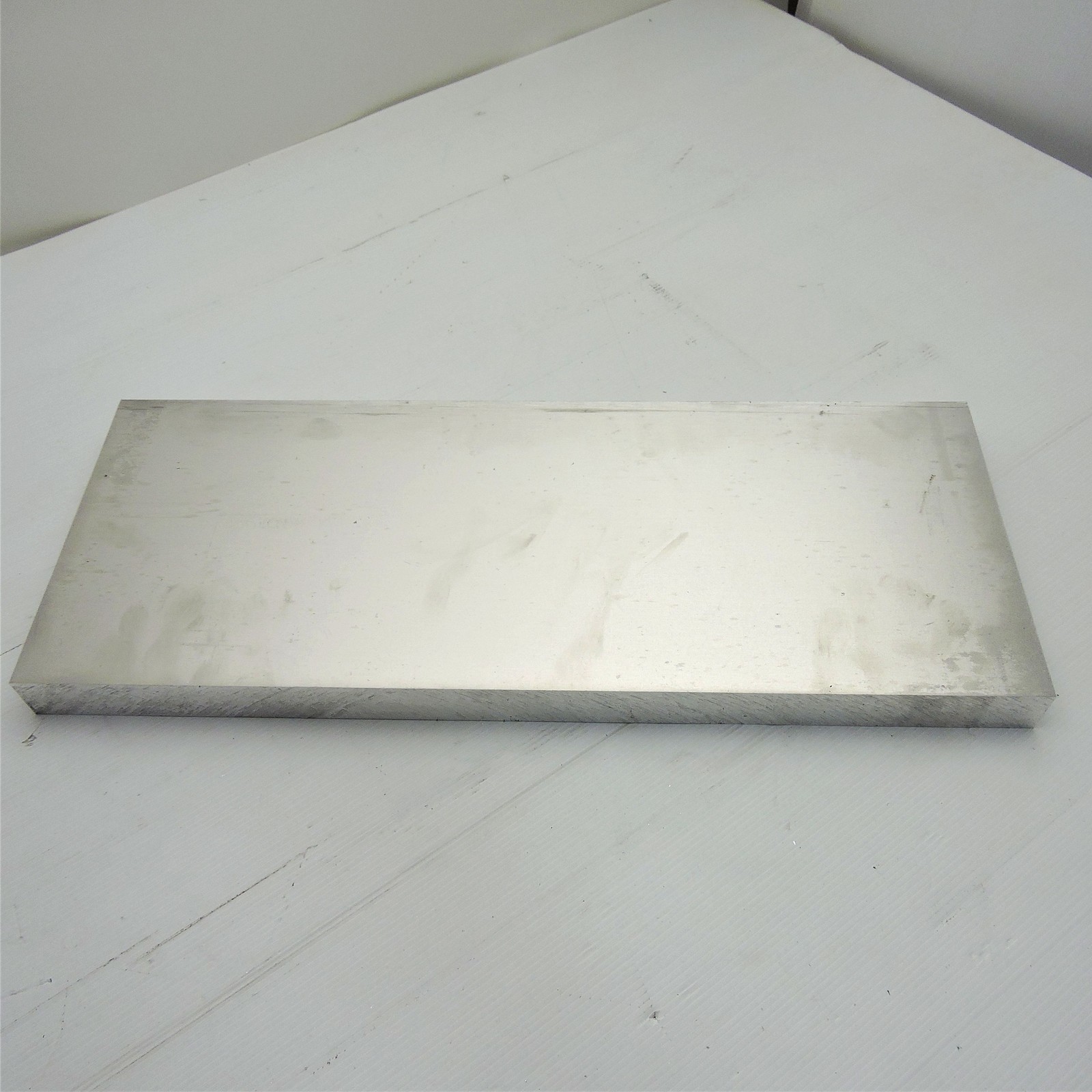1.25″ thick 1 1/4 Aluminum 6061 PLATE 7.625″ x 18.625″ Long sku 186805
