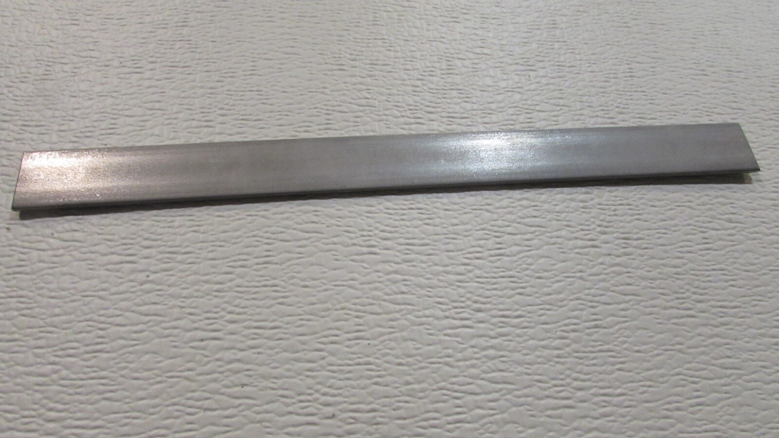 1/8″ x 1″ X 12″ 304 STAINLESS STEEL FLAT BAR–MADE IN THE U.S.A.