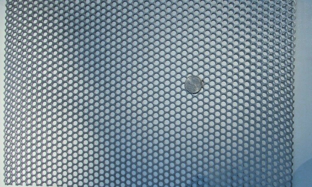 20 GA. 304 STAINLESS STEEL PERFORATED SHEET 1/4″HOLES —4″ x 6″