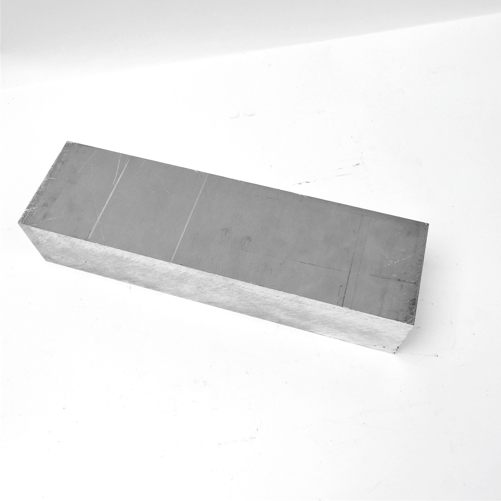 2.5″ thick 2 1/2 Aluminum 6061 PLATE 2.75″ x 13.5″ Long sku 206370