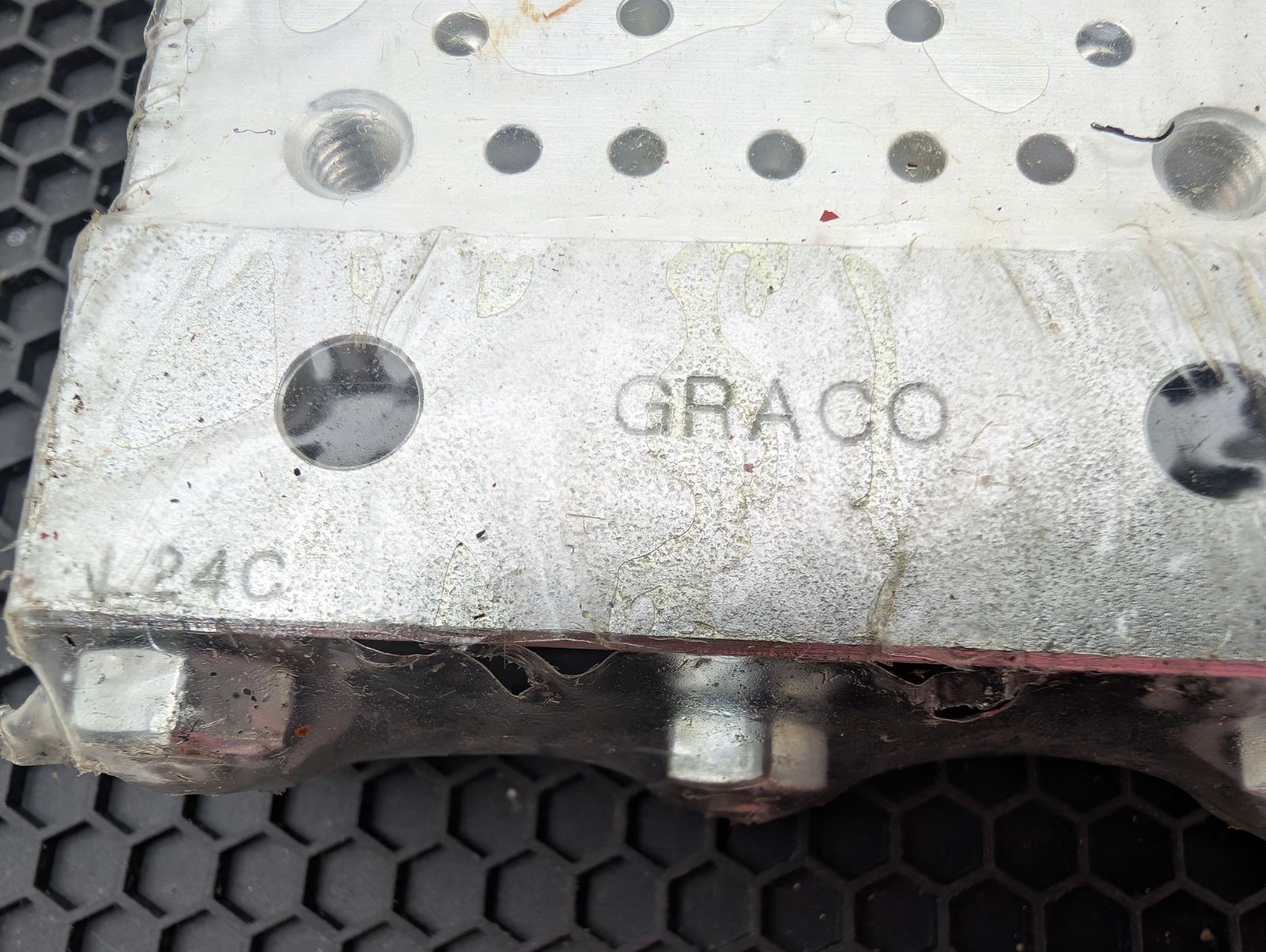 Graco L24C K24B Modular Series Progressive Divider Valve Lubrication Manifold (x