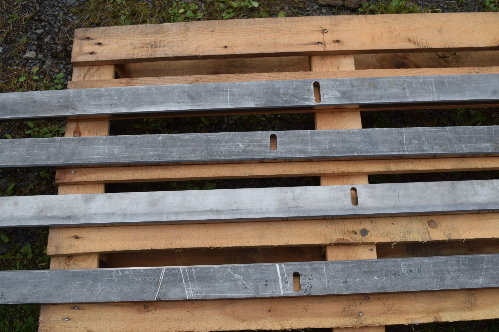 Steel Metal Flat Bar 90″x2.5″x0.75″ Lot of 4